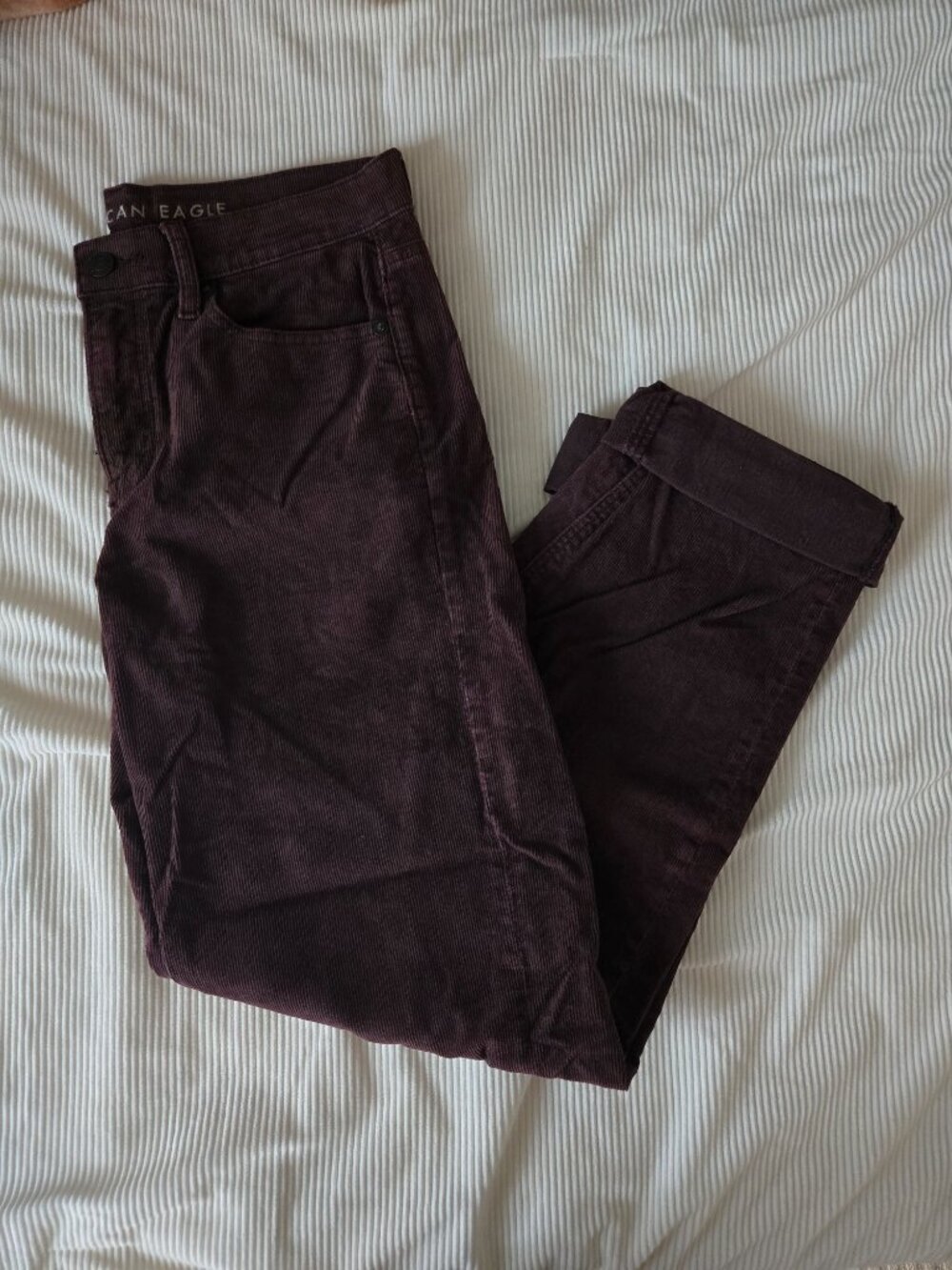 American Eagle Brown Corduroy Pants -- 90s Straight (Long) -- Size 4